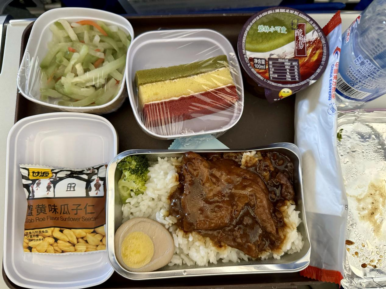 飞机上的餐食做到色香味俱全？为何如此艰难？